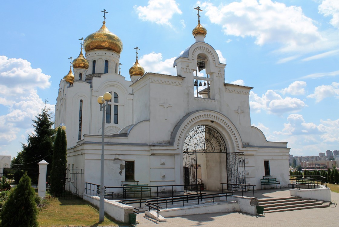 Старый Оскол. Церковь Рождества Христова. фасады