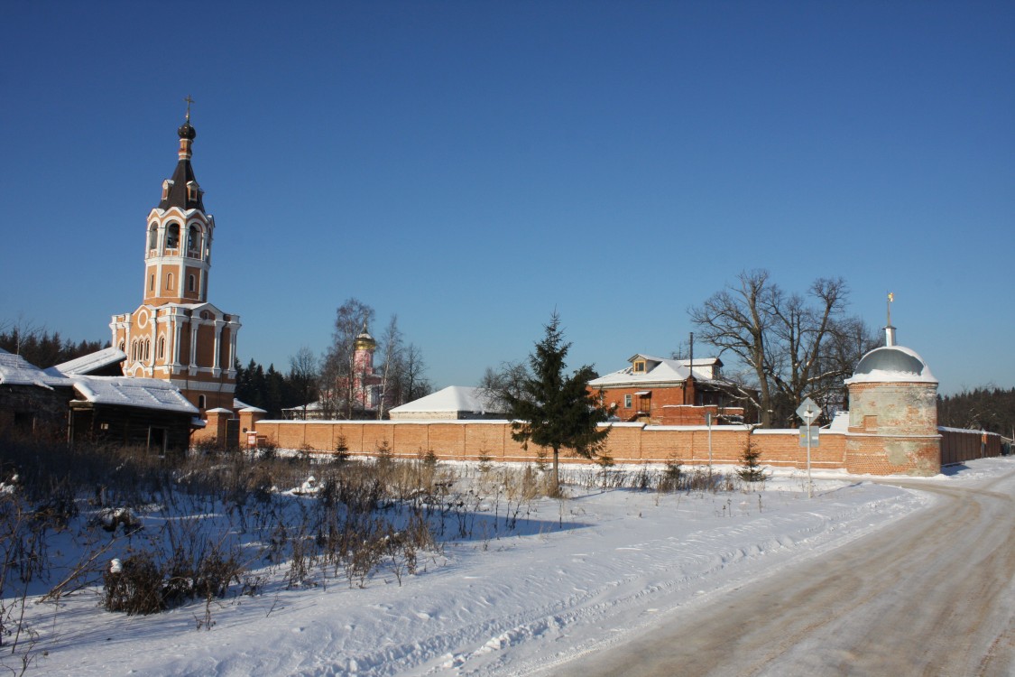Троице-Одигитриевская Зосимова пустынь, Зосимова пустынь (Троицкий административный округ (ТАО), г. Москва). фасады