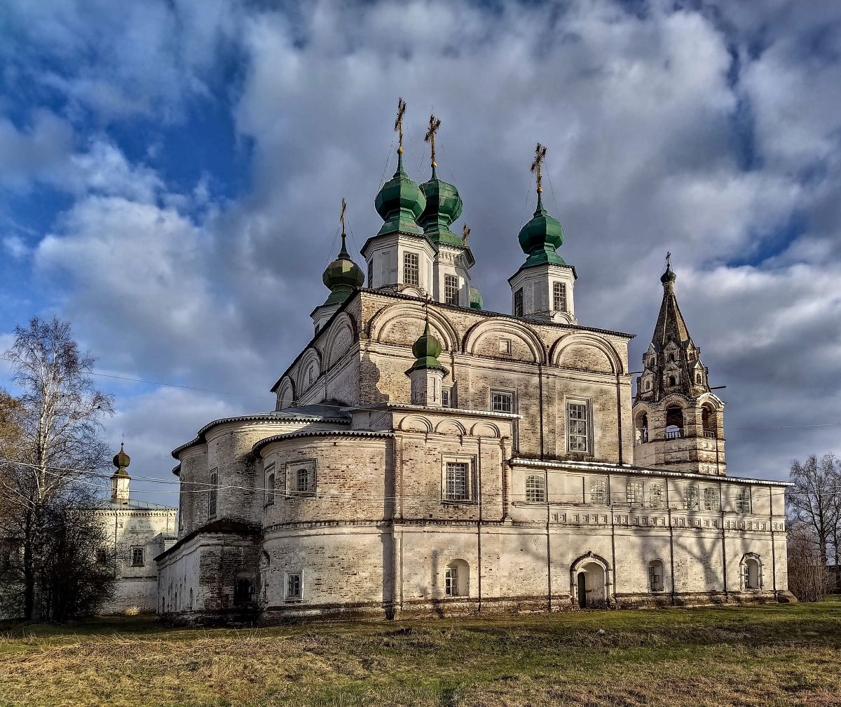 Троице-Гледенский монастырь. Собор Троицы Живоначальной, Морозовица (Великоустюгский район, Вологодская область). фасады