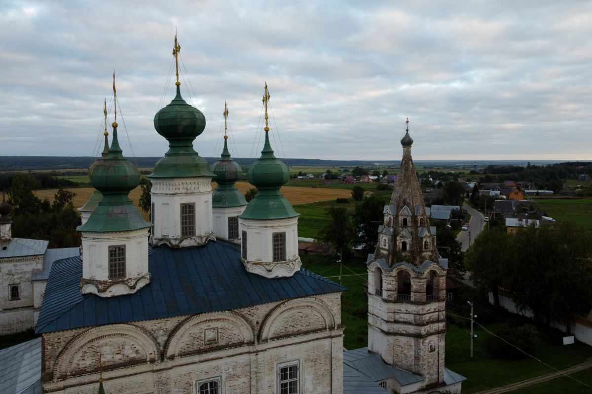 Морозовица. Троице-Гледенский монастырь. Собор Троицы Живоначальной. архитектурные детали