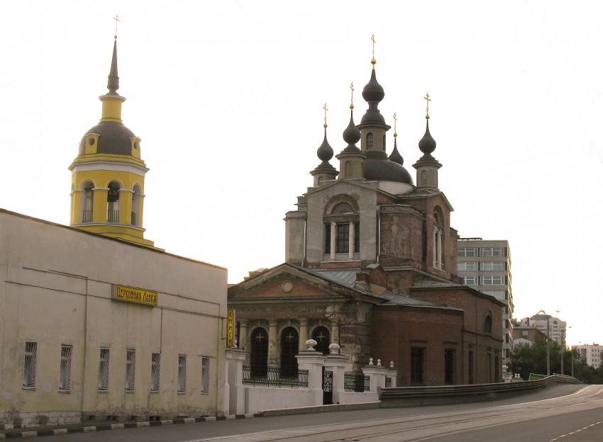 Басманный. Церковь Покрова Пресвятой Богородицы в Красном селе. фасады