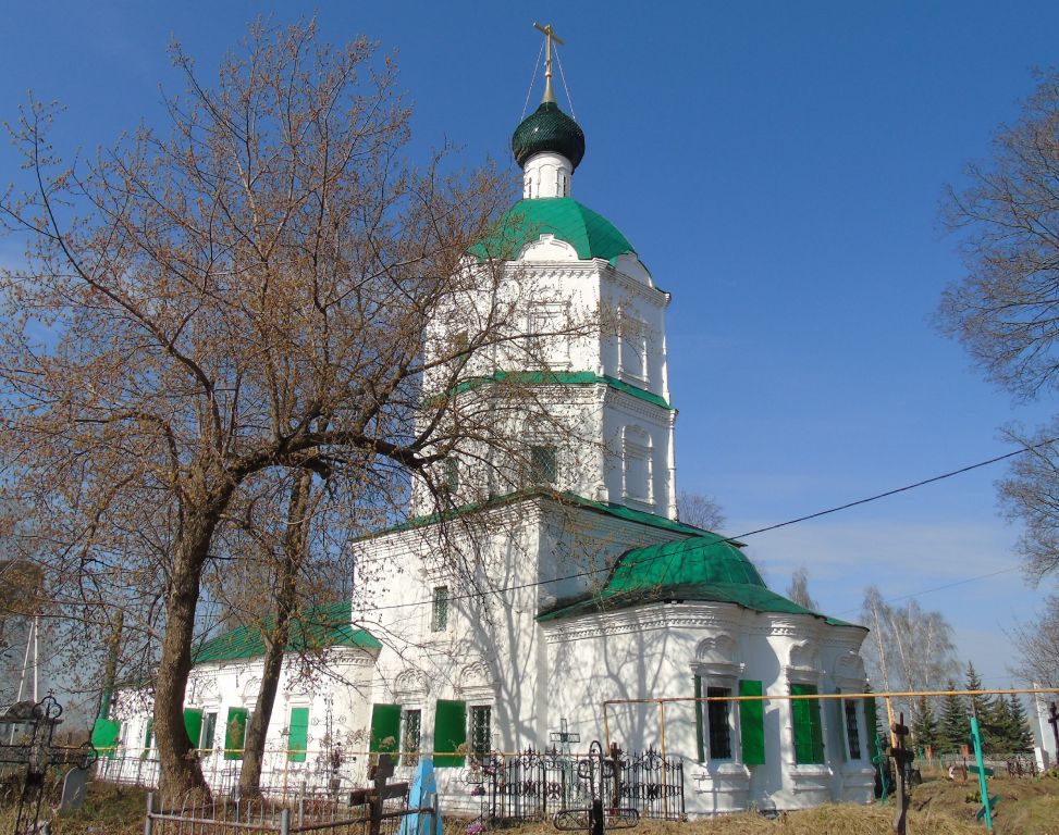 Балахна. Церковь Троицы Живоначальной. фасады