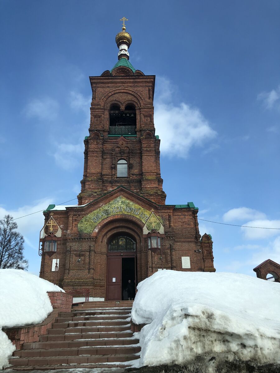 Церковь Успения Пресвятой Богородицы, Петушки (Петушинский район, Владимирская область). архитектурные детали, Вход через колокольню