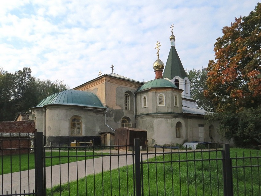 Нижегородский район. Церковь Похвалы Пресвятой Богородицы. документальные фотографии