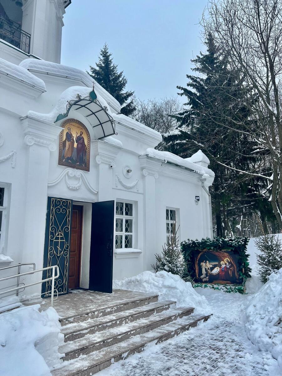 Нижегородский район. Церковь Петра и Павла на бывшем Петропавловском кладбище. архитектурные детали