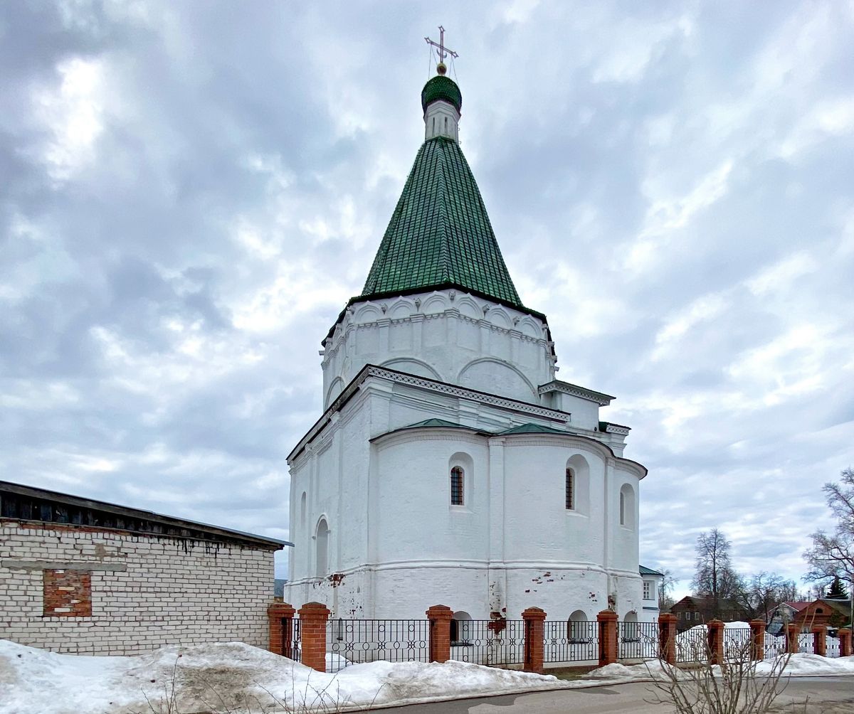 Вид с юго-востока, фасады. Церковь Николая Чудотворца, Балахна (Балахнинский район, Нижегородская область)