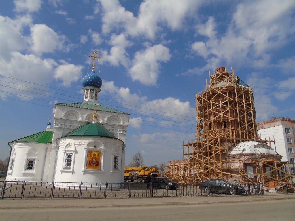 Балахна. Храмовый комплекс. Церкви Воздвижения Креста Господня и иконы Божией Матери 