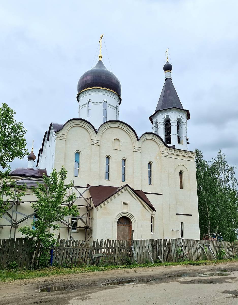 Вид с севера, общий вид в ландшафте. Церковь Авраамия Болгарского в пос. Энергетик, Владимир (Владимир, город, Владимирская область)
