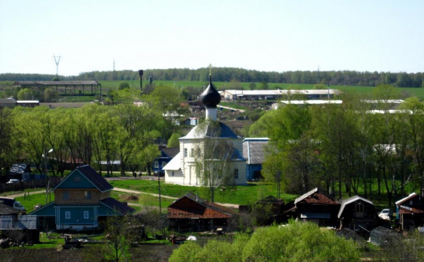 Сновицы. Церковь Вознесения Господня. общий вид в ландшафте, вид с юго-востока 