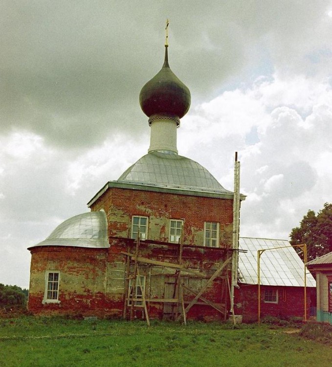 Сновицы. Церковь Вознесения Господня. дополнительная информация, северо-восточный фасад