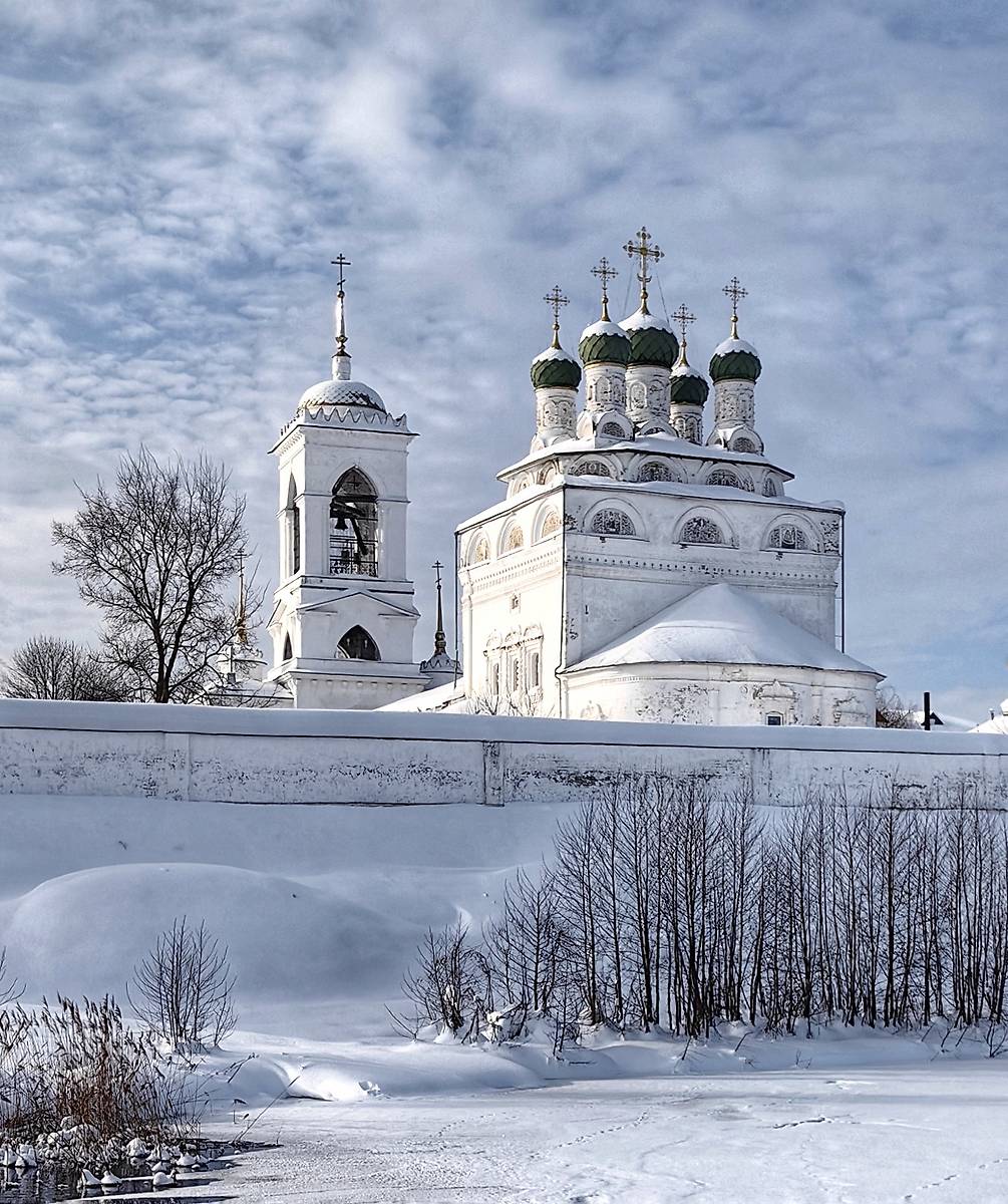 общий вид в ландшафте. Богоявленский монастырь. Церковь Богоявления Господня, Мстёра (Вязниковский район, Владимирская область)
