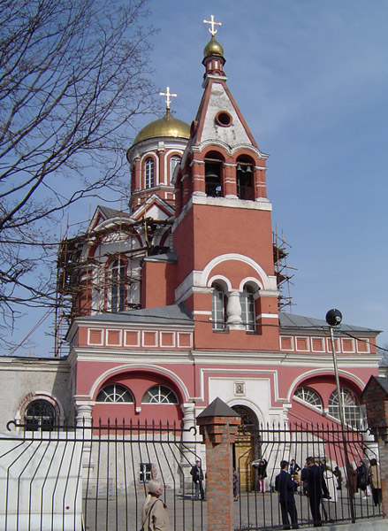 Аэропорт. Церковь Благовещения Пресвятой Богородицы в Петровском парке. фасады