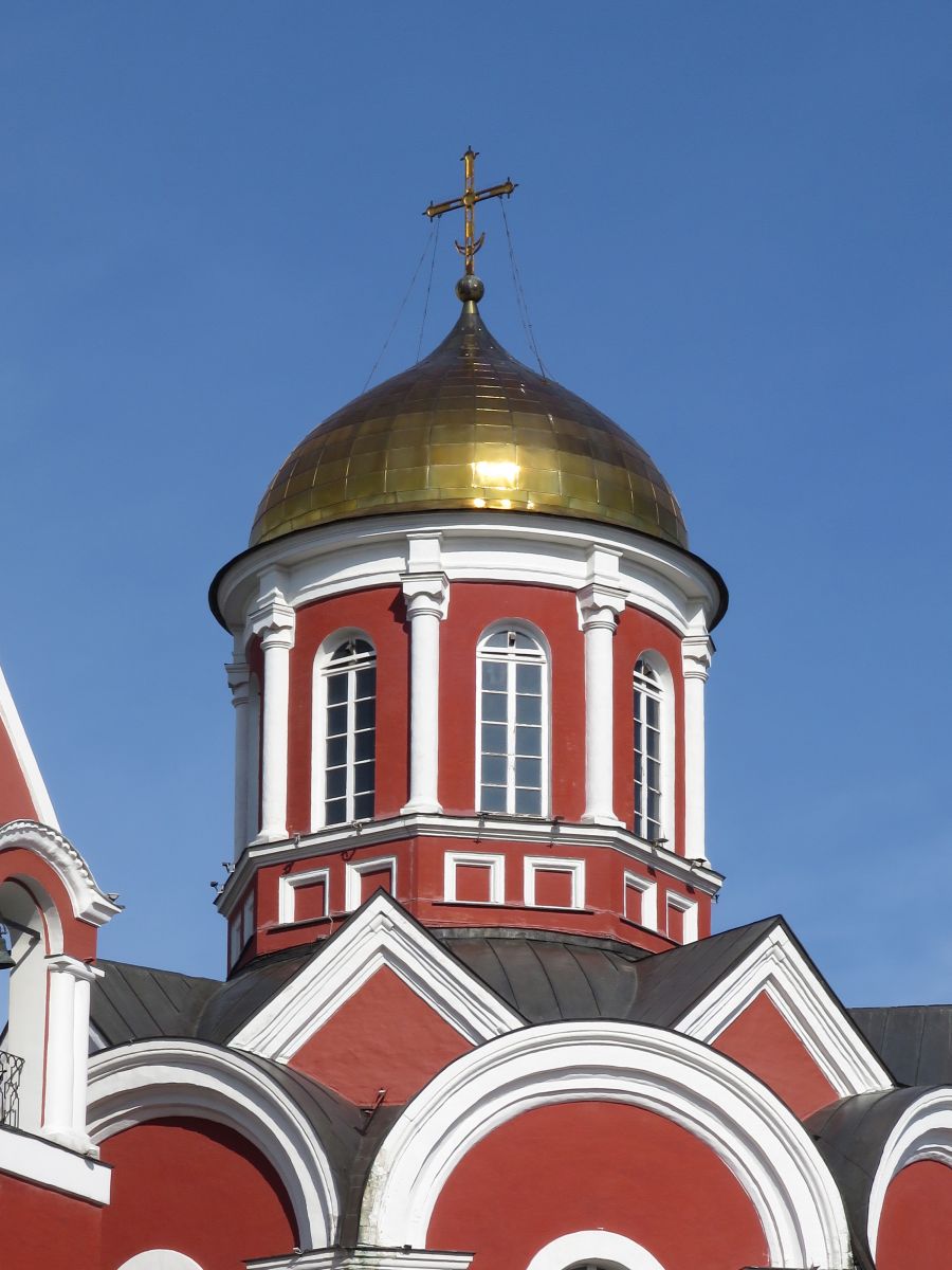 Аэропорт. Церковь Благовещения Пресвятой Богородицы в Петровском парке. архитектурные детали