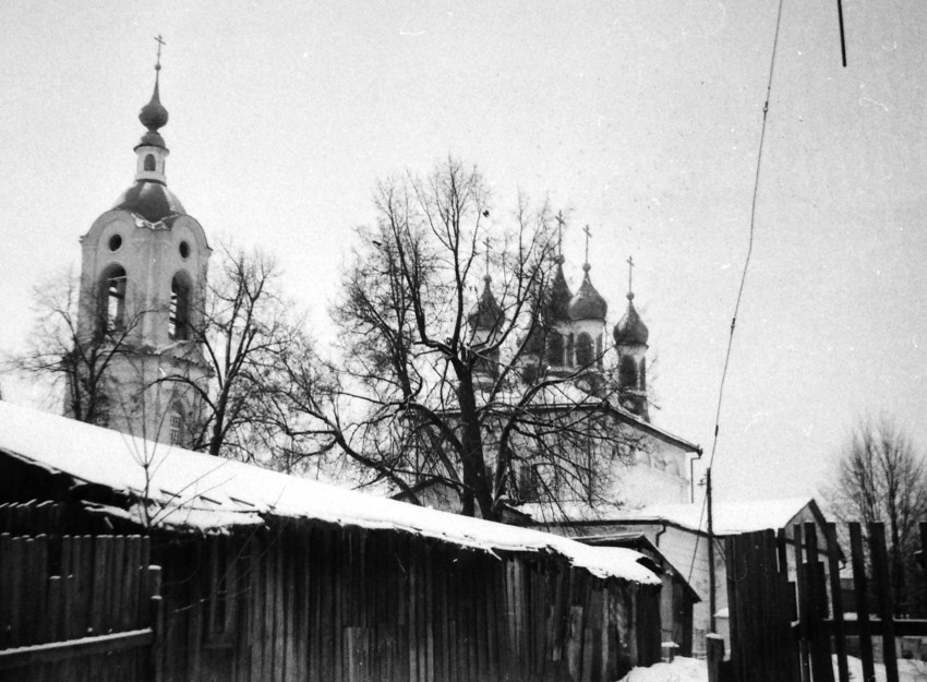 Покров. Церковь Покрова Пресвятой Богородицы. фасады