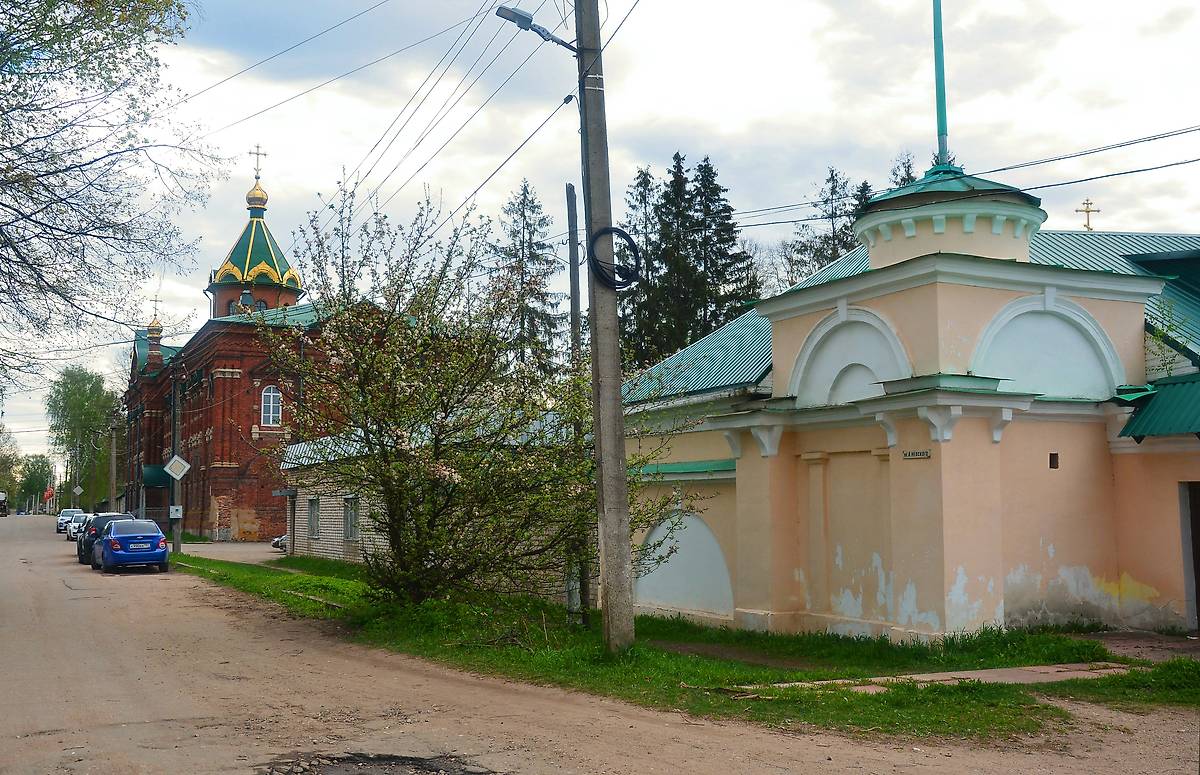 фасады. Свято-Духов Иаковлев Боровичский монастырь, Боровичи (Боровичский район, Новгородская область)