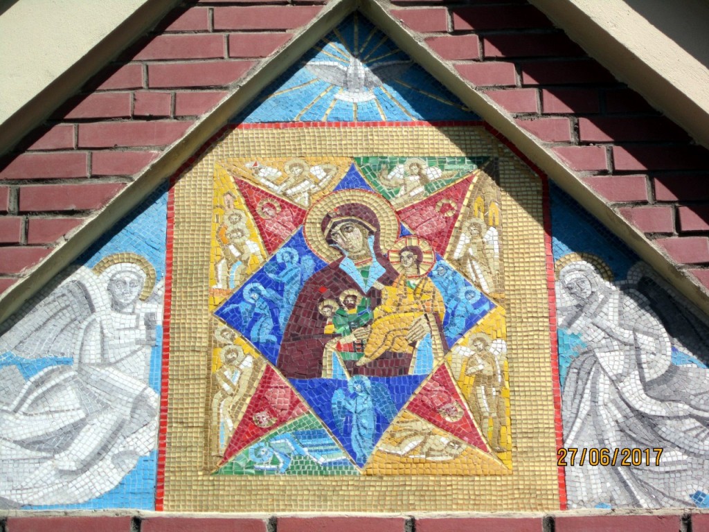 Калининский район. Церковь иконы Божией Матери 