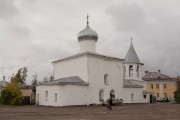 Псков. Покрова Пресвятой Богородицы от Торгу, церковь