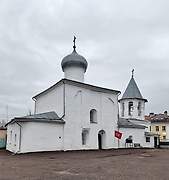 Псков. Покрова Пресвятой Богородицы от Торгу, церковь