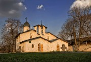 Псков. Церковь Покрова и Рождества Пресвятой Богородицы от Пролома