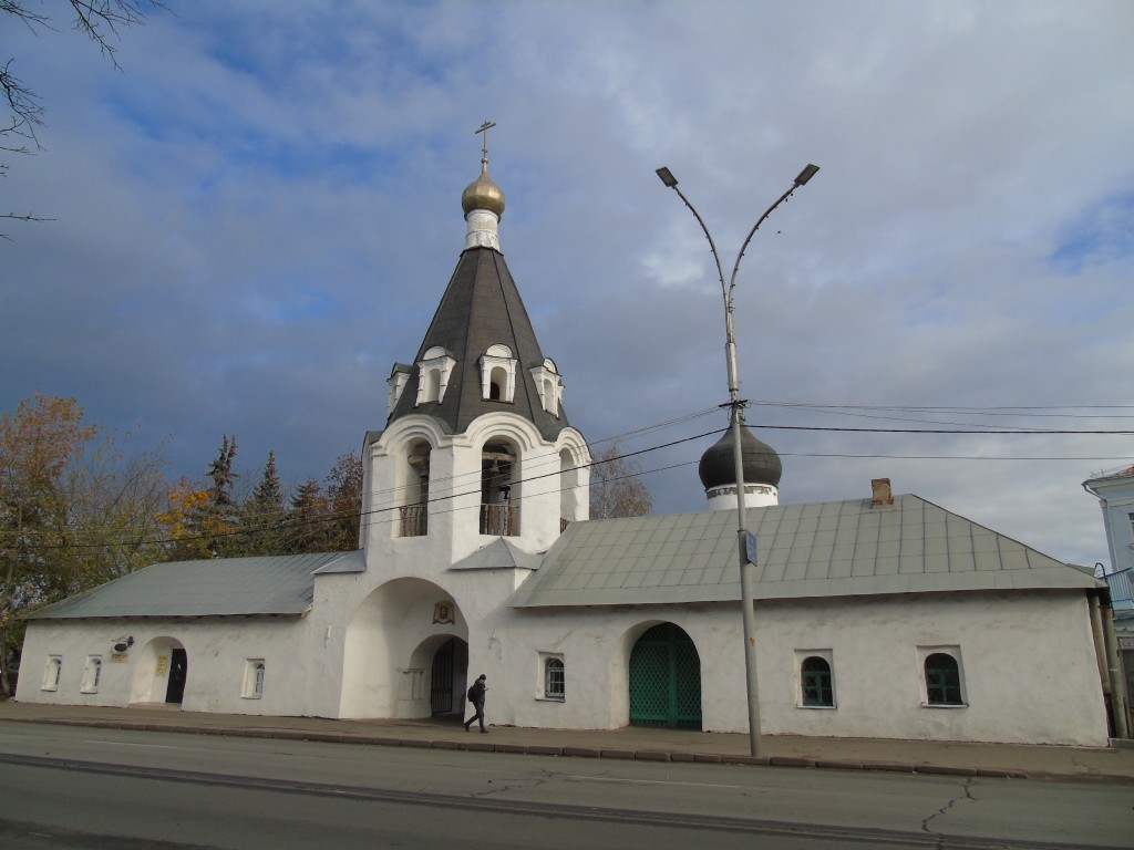 Псков. Церковь Михаила и Гавриила Архангелов с Городца. фасады