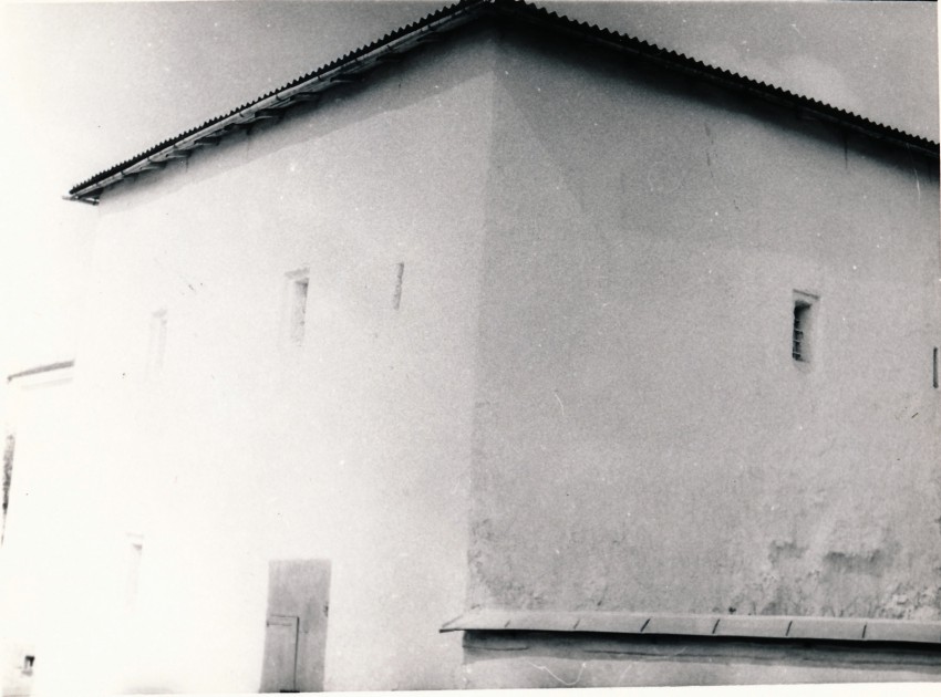 Псков. Церковь Космы и Дамиана с Примостья. фасады, Храм под звонницей,