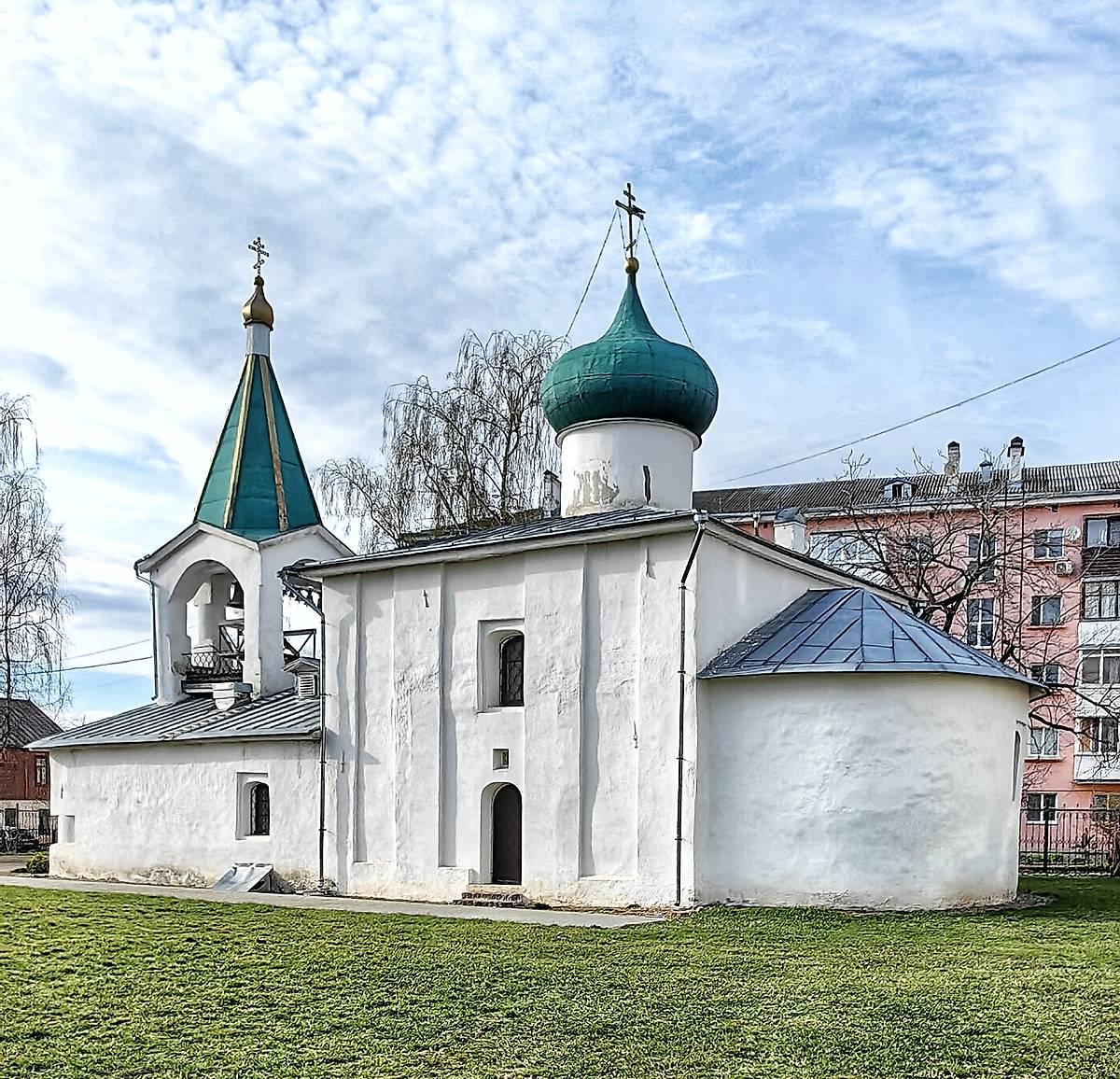 фасады. Церковь Преполовения Пятидесятницы на Спасском подворье, Псков (Псков, город, Псковская область)