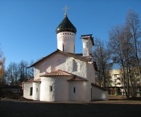 Псков. Церковь Сергия Радонежского с Залужья