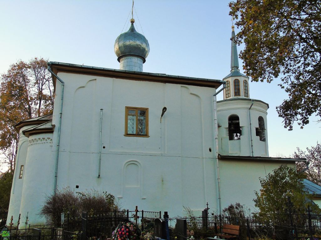 Псков. Церковь Иоанна Богослова с Мишариной горы. фасады