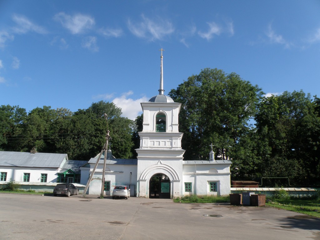 Псковская область, Псков, город, Псков. Церковь Жён-мироносиц на Завеличье. 