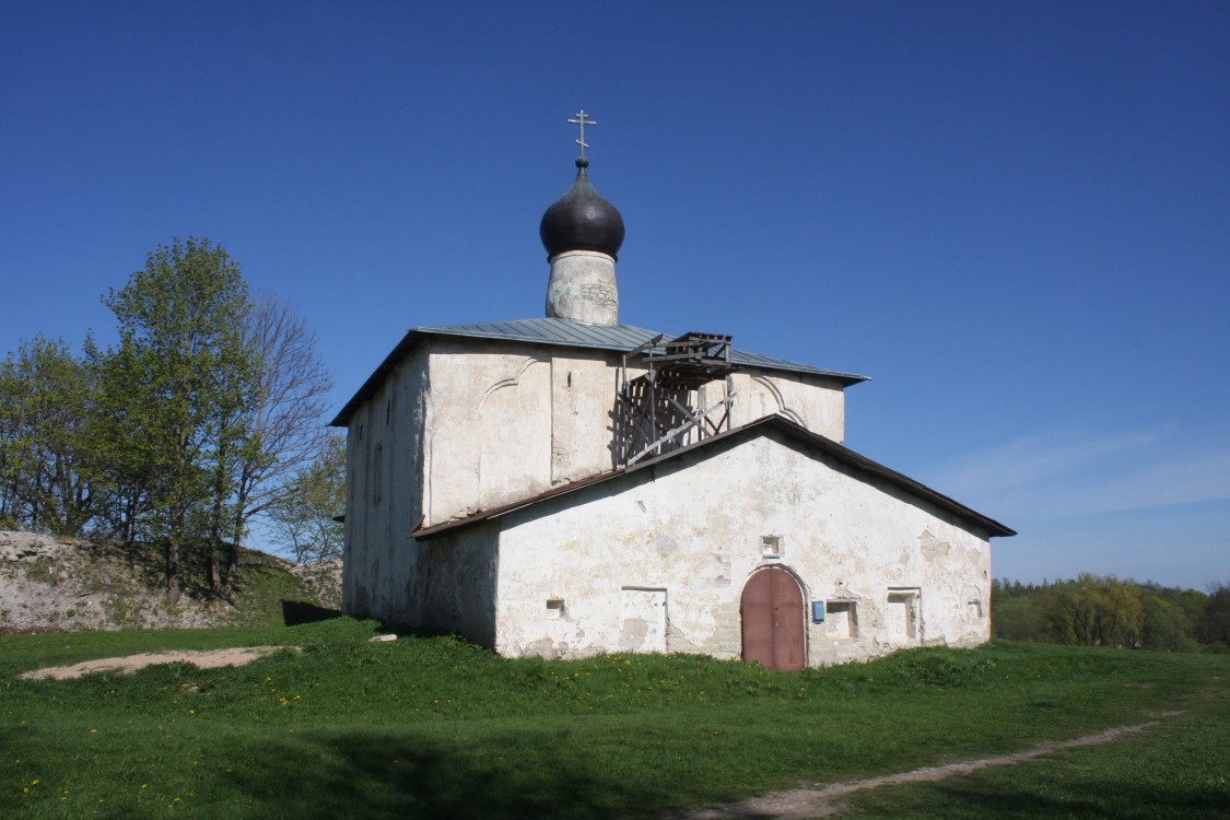 Псков. Церковь Космы и Дамиана с Гремячей Горы. фасады