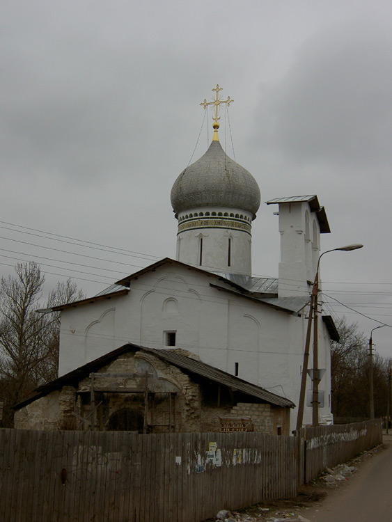 Псков. Церковь Петра и Павла с Буя. фасады, Вид с запада