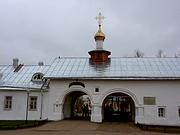 Снетогорский женский монастырь, Северные ворота, вид с севера<br>, Псков, Псков, город, Псковская область