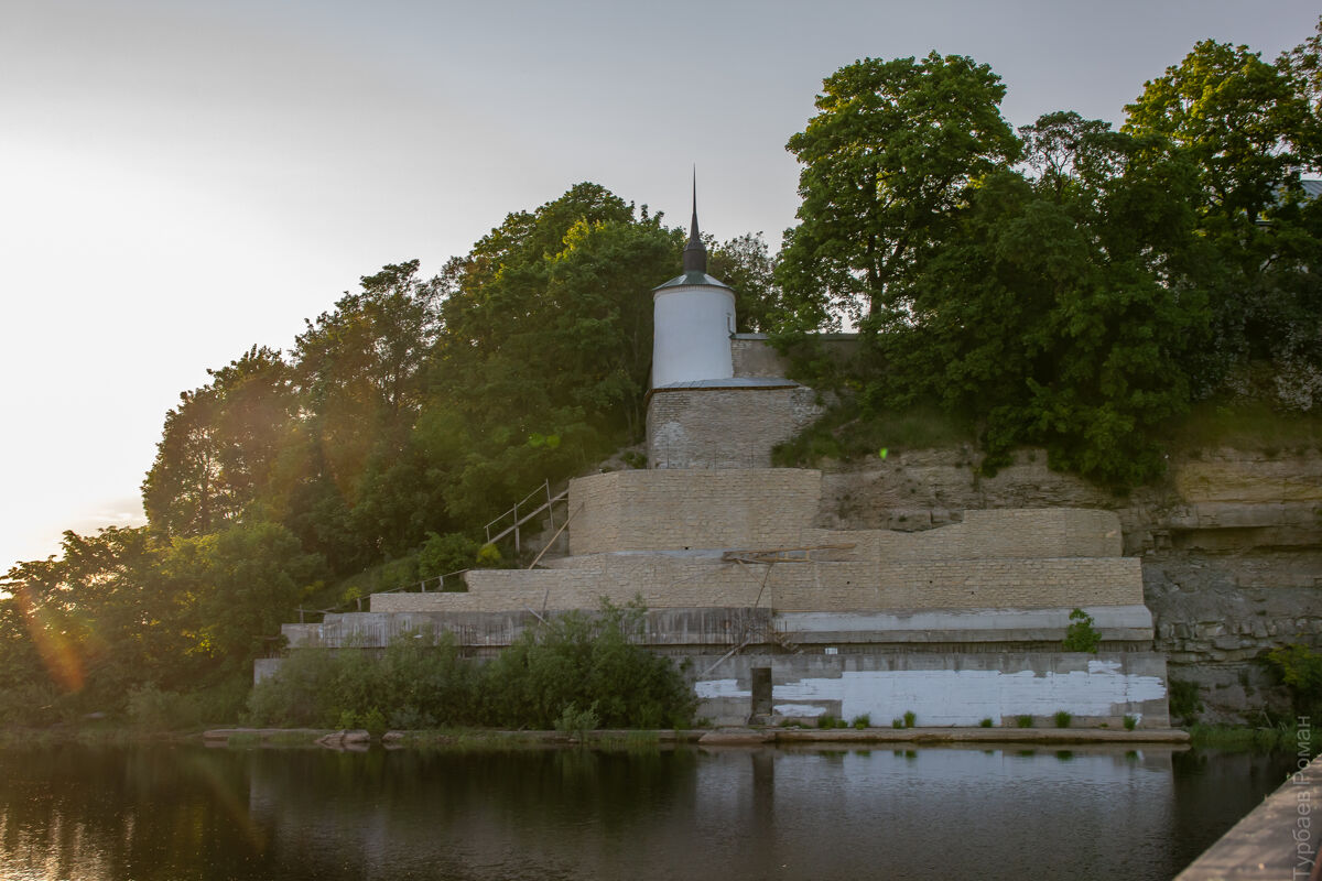 Снетогорский женский монастырь, Псков (Псков, город, Псковская область). дополнительная информация, Угловая башня ограды