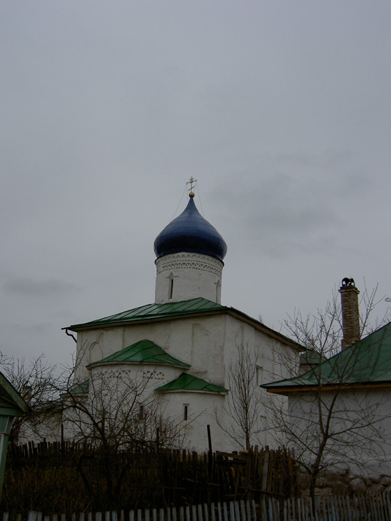 Псков. Церковь Константина и Елены. фасады, Вид с С-В
