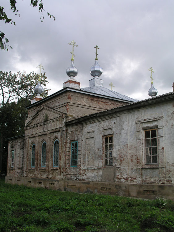 Церковь Воскресения Христова, Покров (Даниловский район, Ярославская область). фасады