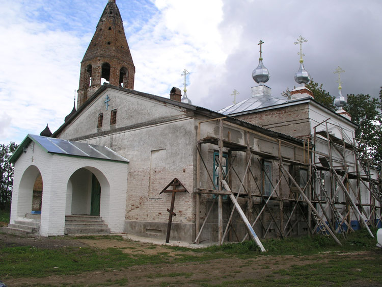 Церковь Воскресения Христова, Покров (Даниловский район, Ярославская область). фасады
