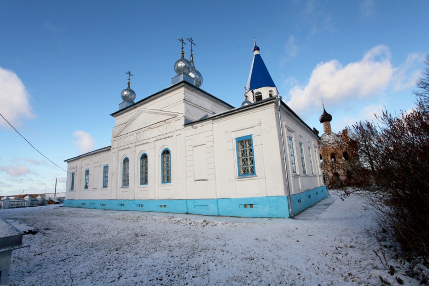 Церковь Воскресения Христова, Покров (Даниловский район, Ярославская область). фасады