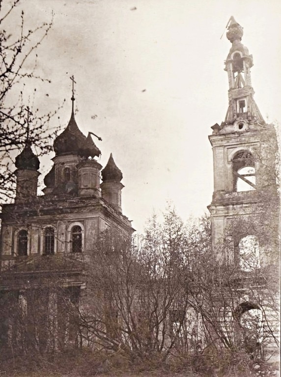 Церковь Николая Чудотворца, Николо-Нальяново (Даниловский район, Ярославская область). архивная фотография, Фото 1940-х гг. Госкаталог музейного фонда. Историко-краеведческий отдел имени П.К. Шарапова г. Данилов