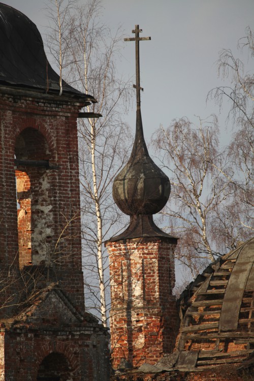 Петровское. Церковь Успения Пресвятой Богородицы. архитектурные детали