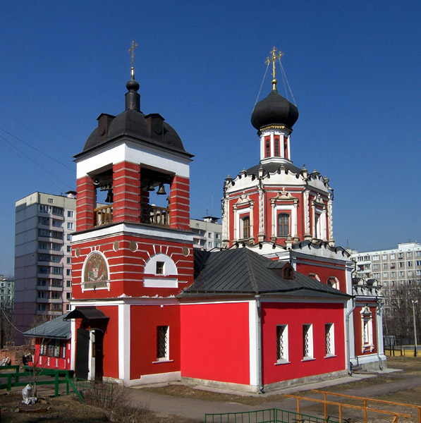 Коньково. Церковь Троицы Живоначальной в Конькове. фасады