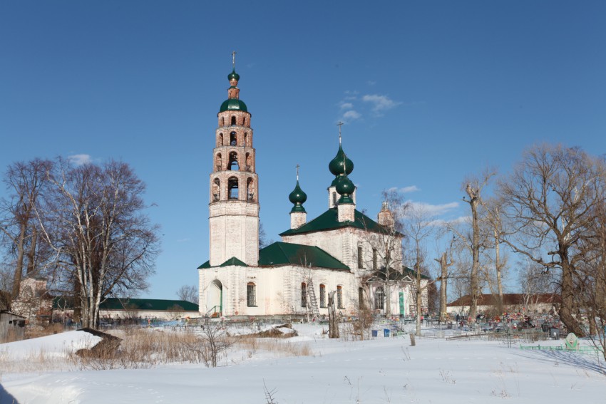Церковь Троицы Живоначальной, Горинское (Даниловский район, Ярославская область). общий вид в ландшафте