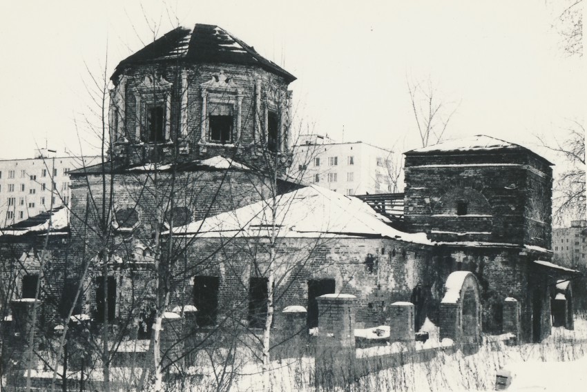 Церковь Троицы Живоначальной в Конькове, Коньково (Юго-Западный административный округ (ЮЗАО), г. Москва). фасады, Собственная съемка