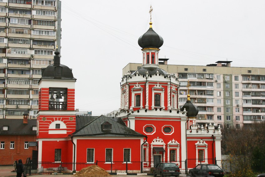 Коньково. Церковь Троицы Живоначальной в Конькове. фасады