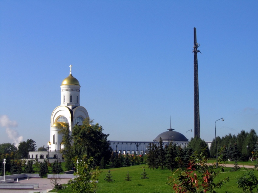 Дорогомилово. Церковь Георгия Победоносца на Поклонной горе. общий вид в ландшафте