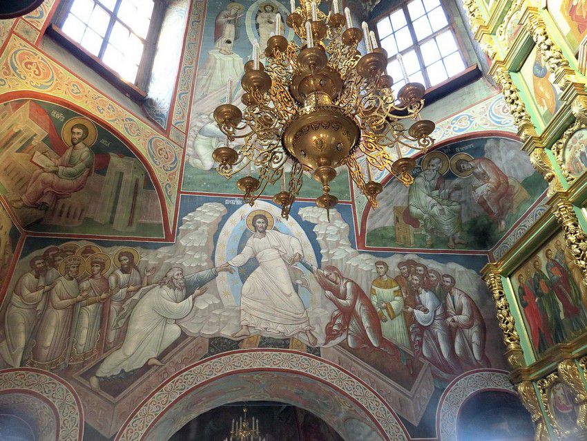 Церковь Бориса и Глеба, Зюзино (Юго-Западный административный округ (ЮЗАО), г. Москва). интерьер и убранство, Росписи в интерьере