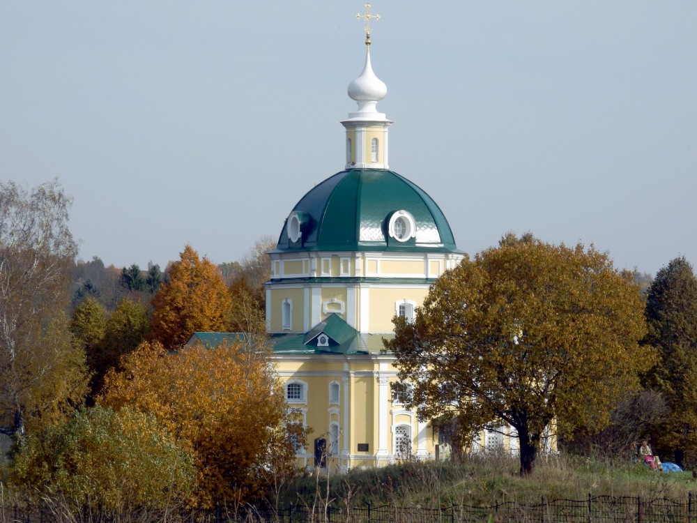 Церковь Михаила Архангела, Тараканово (Солнечногорский городской округ, Московская область). общий вид в ландшафте