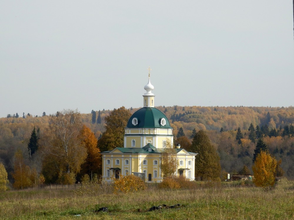 Церковь Михаила Архангела, Тараканово (Солнечногорский городской округ, Московская область). общий вид в ландшафте
