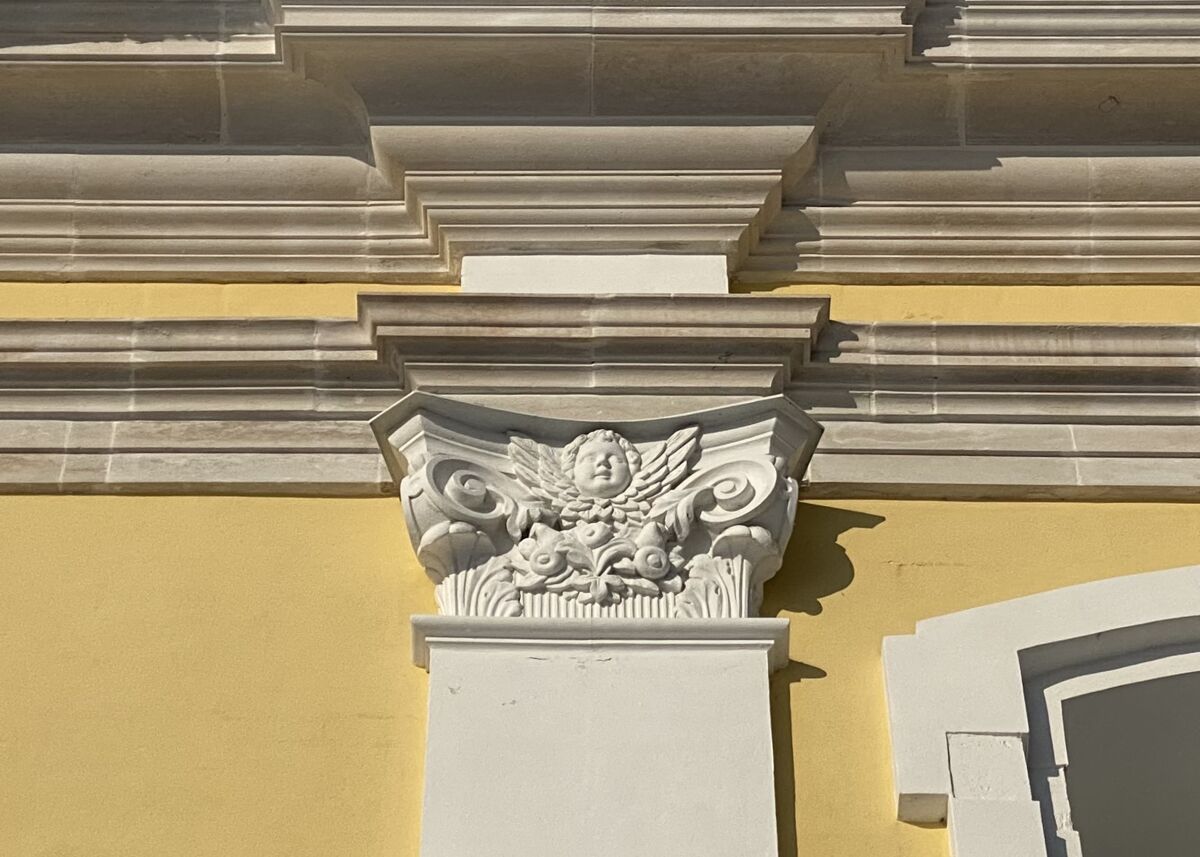 Церковь Михаила Архангела, Тараканово (Солнечногорский городской округ, Московская область). архитектурные детали, Капитель