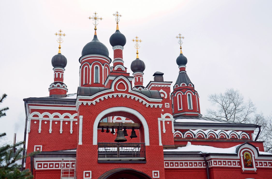 Церковь Троицы Живоначальной, Сходня (Химкинский городской округ, Московская область). архитектурные детали