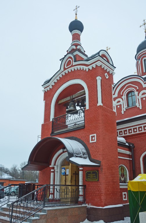 Церковь Троицы Живоначальной, Сходня (Химкинский городской округ, Московская область). архитектурные детали